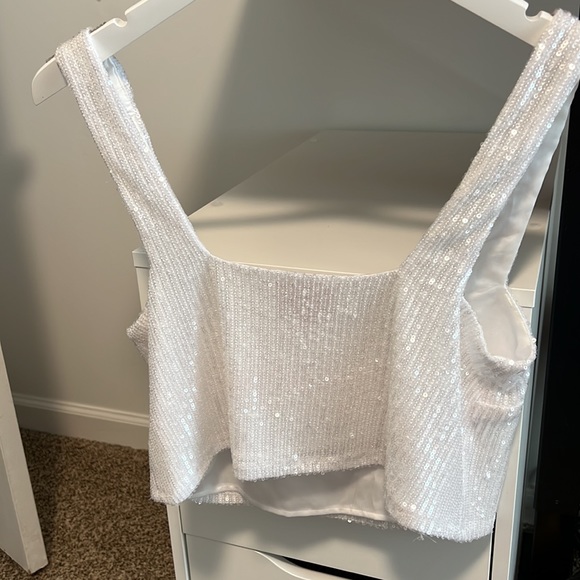 Show Me Your MUMU Tara Crop top in white sequin. - Picture 3 of 3